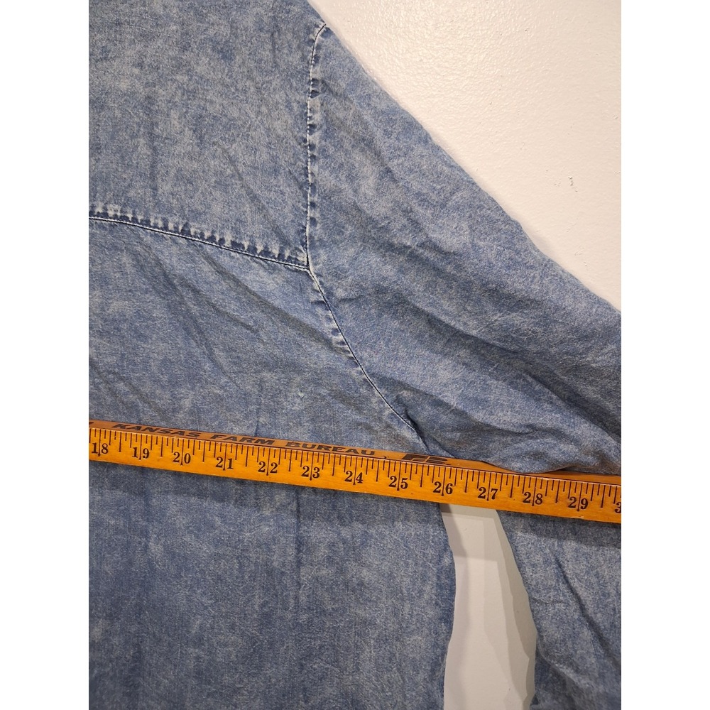 Jane + Delancey Womens 2X Blue Acid Wash Lyocell Pintuck Roll Tab Button Top - Picture 4 of 7